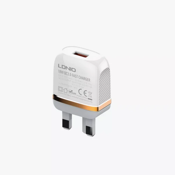 ⁦شاحن جداري سريع | LDNIO A1307Q-UK 18W QC3.0 Fast Charger Kit⁩ - الصورة ⁦3⁩
